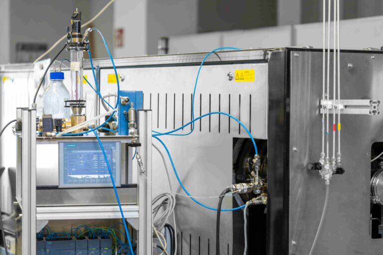 Abb 4 CVD 4 mit Steuerung komp 768x512