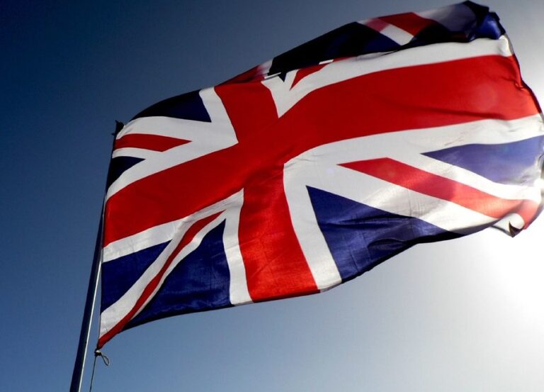 1978964397 864791e391 b 2 768x553